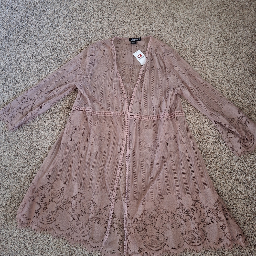 New With Tags Miss Cheivious Buckle Lace in Dusty Rose Womens Large